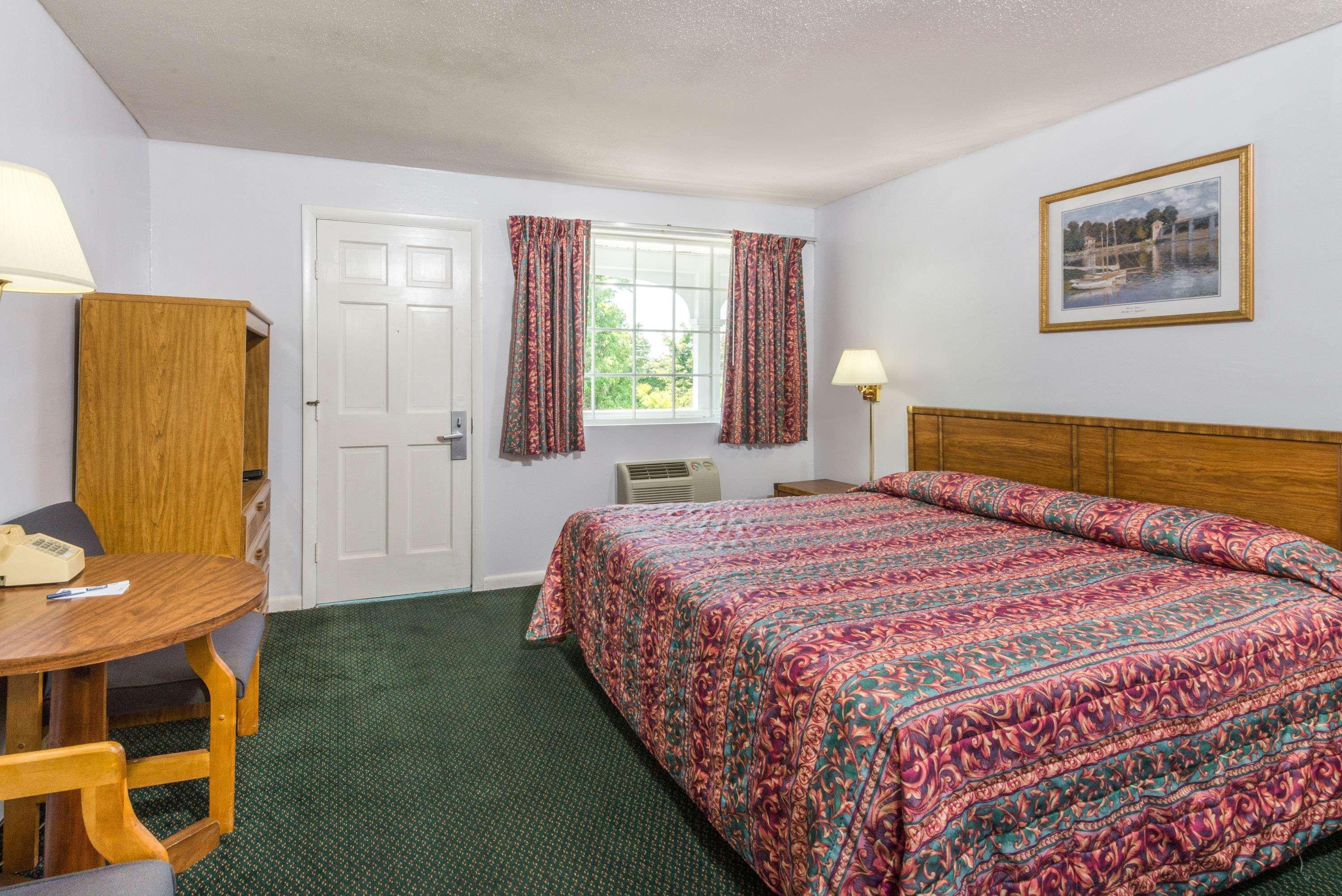Travelodge By Wyndham Cape Cod Area West Dennis Екстер'єр фото