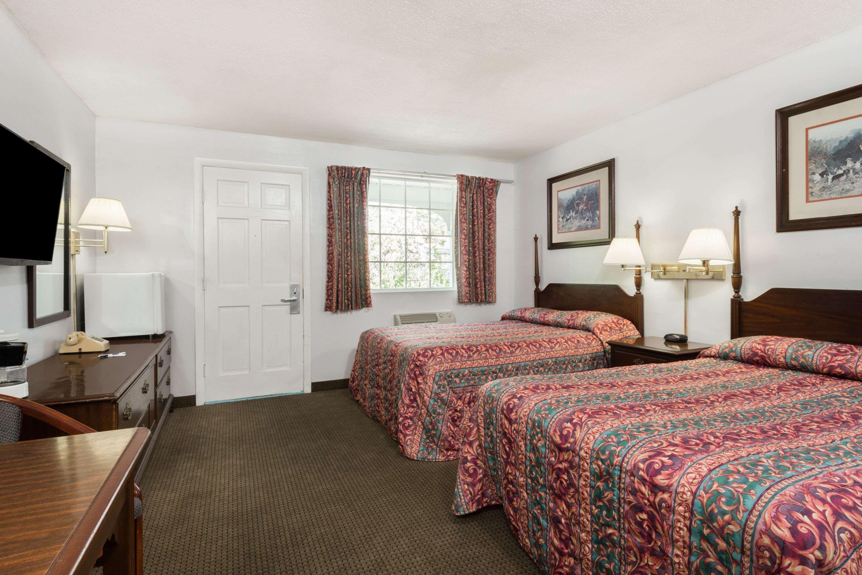 Travelodge By Wyndham Cape Cod Area West Dennis Екстер'єр фото