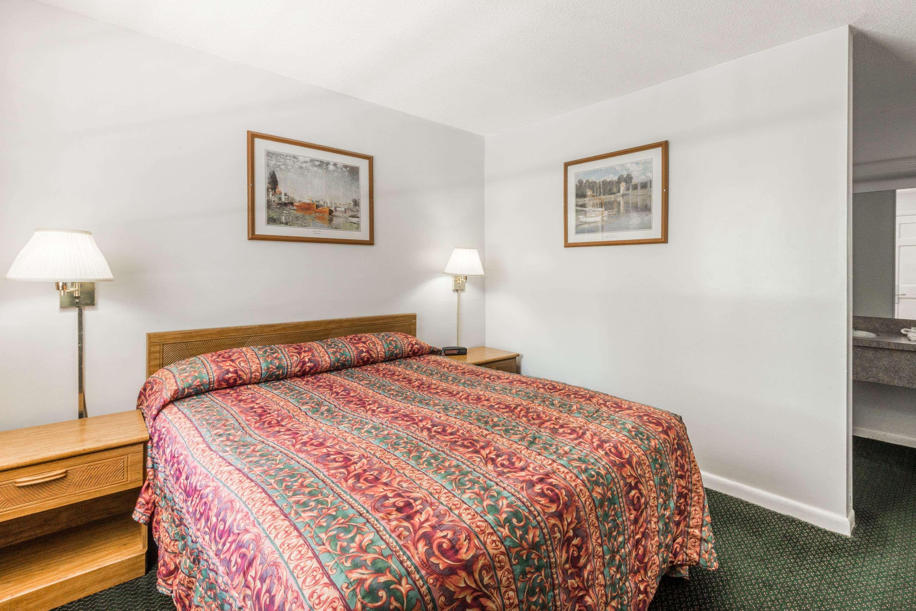 Travelodge By Wyndham Cape Cod Area West Dennis Екстер'єр фото