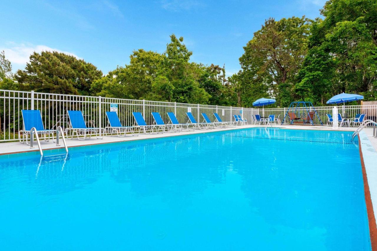 Travelodge By Wyndham Cape Cod Area West Dennis Екстер'єр фото