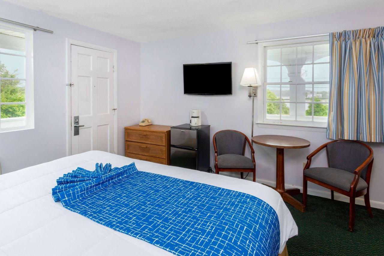 Travelodge By Wyndham Cape Cod Area West Dennis Екстер'єр фото