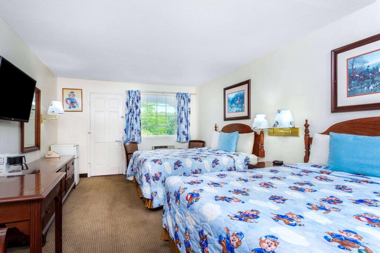 Travelodge By Wyndham Cape Cod Area West Dennis Екстер'єр фото